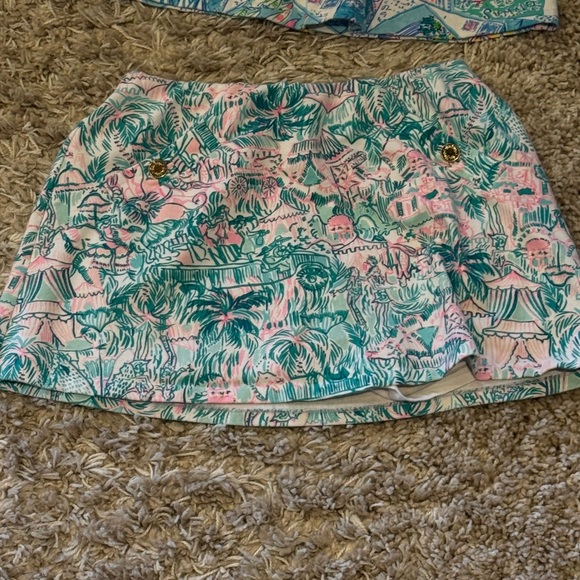 Colorful Patterned Dresses and Tops - Picture 7 of 9